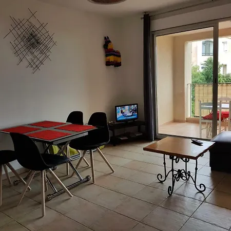 2 Pieces Piscine L Ile Rousse Διαμέρισμα *